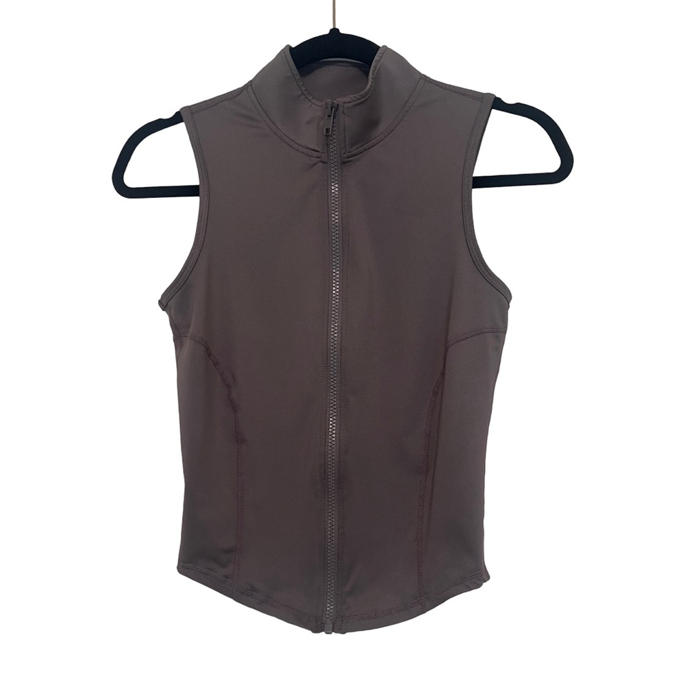Fitted zip up workout top